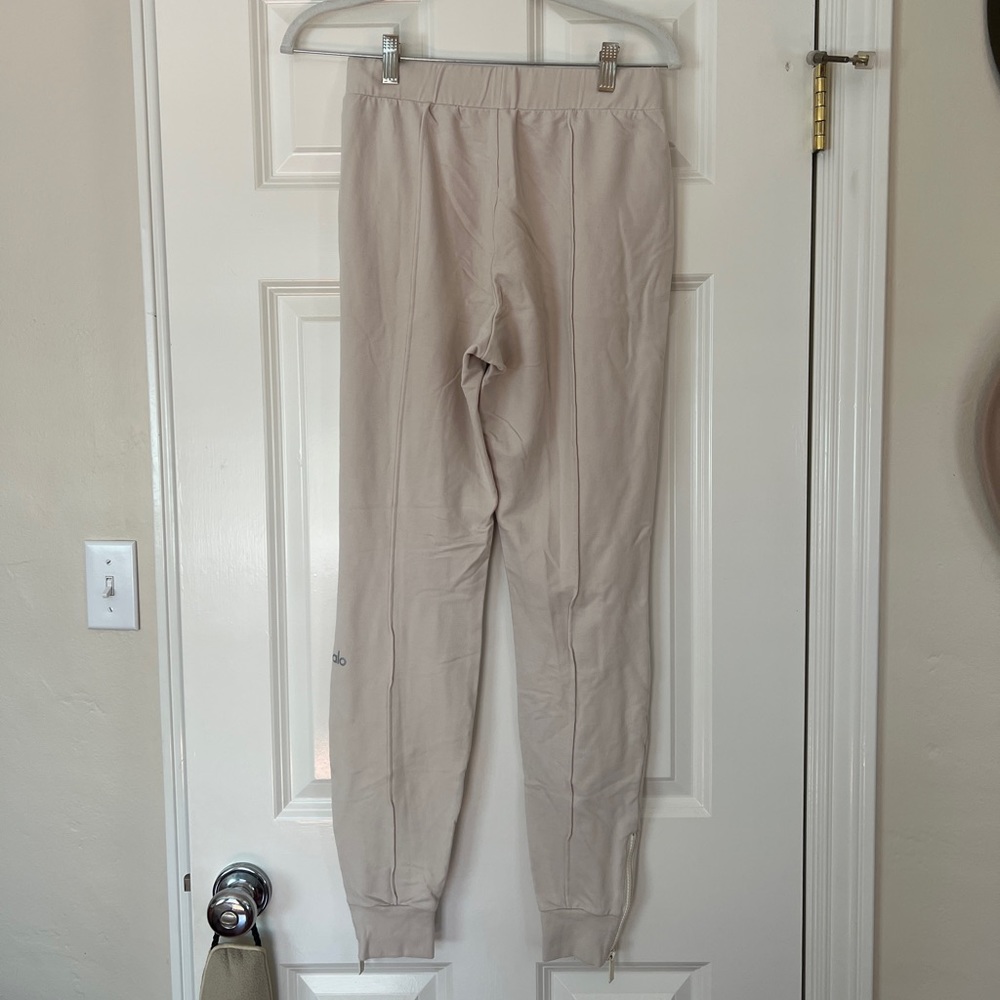 Alo Yoga Propeler Joggers - Bone S - Picture 4 of 4